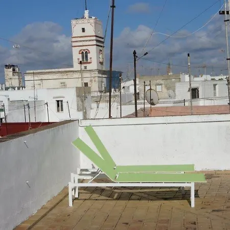 Muy Bien Situado En El Centro De Y Al Lado De La Playa * Cadice