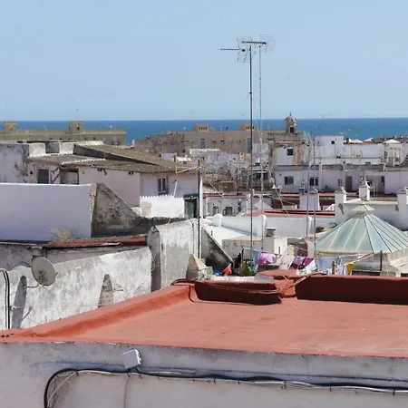 Appartamento Muy Bien Situado En El Centro De Y Al Lado De La Playa Cadice