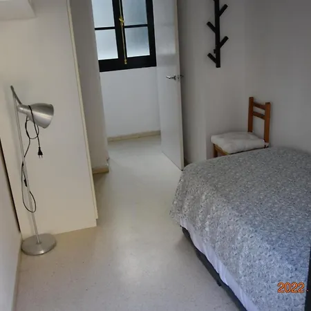 Appartamento Muy Bien Situado En El Centro De Y Al Lado De La Playa *