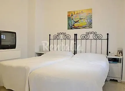 Muy Bien Situado En El Centro De Y Al Lado De La Playa Appartamento *